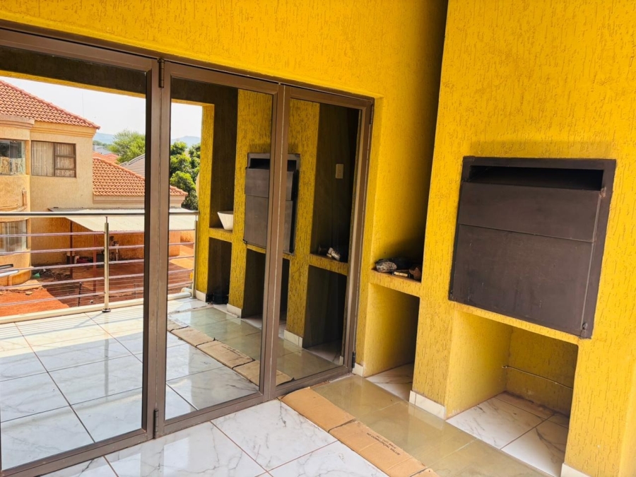 7 Bedroom Property for Sale in Chroompark Limpopo