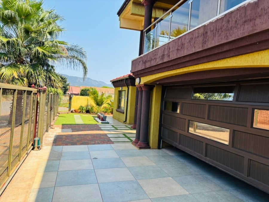 7 Bedroom Property for Sale in Chroompark Limpopo