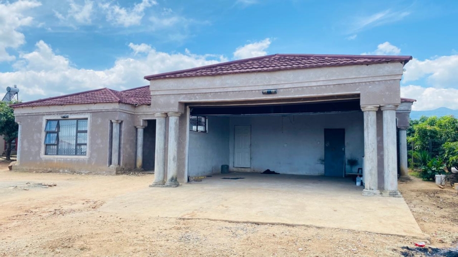 5 Bedroom Property for Sale in Tshikota Limpopo