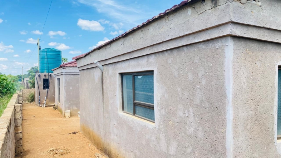 5 Bedroom Property for Sale in Tshikota Limpopo