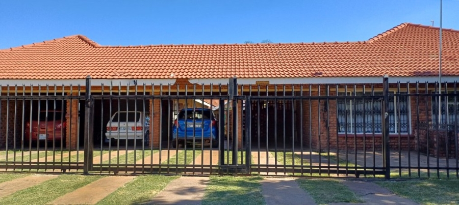 5 Bedroom Property for Sale in Bela Bela Limpopo