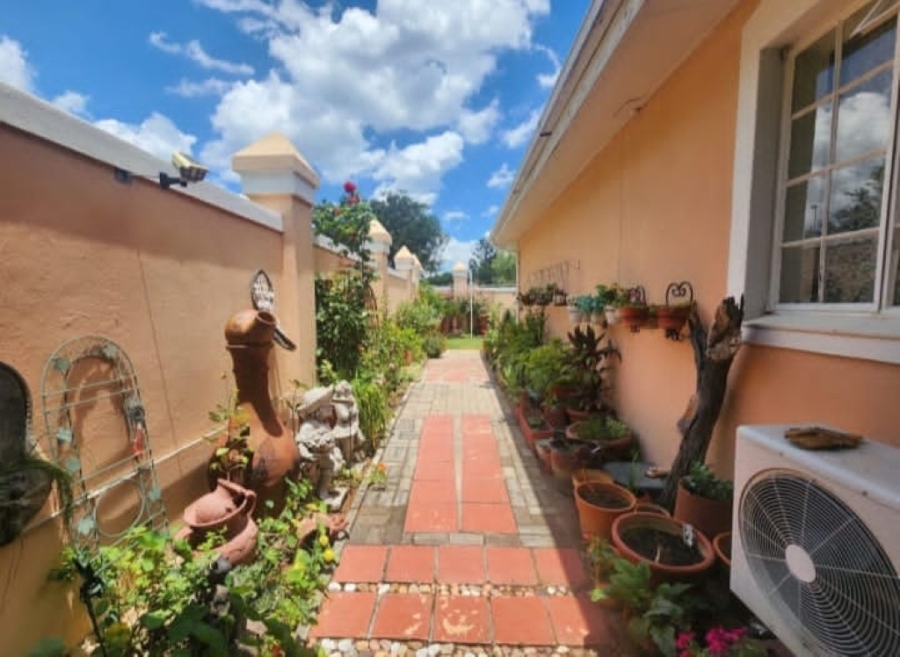 3 Bedroom Property for Sale in Rooiberg Limpopo