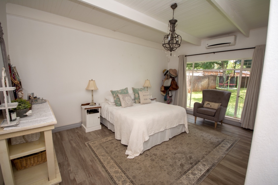 5 Bedroom Property for Sale in Chroompark Limpopo