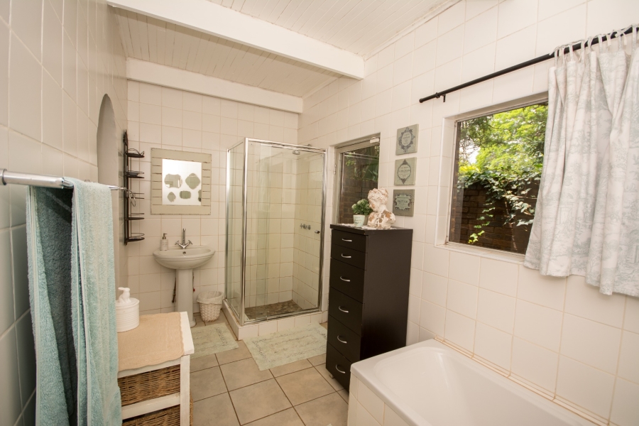 5 Bedroom Property for Sale in Chroompark Limpopo