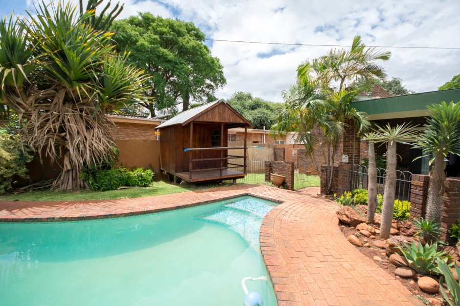 5 Bedroom Property for Sale in Chroompark Limpopo