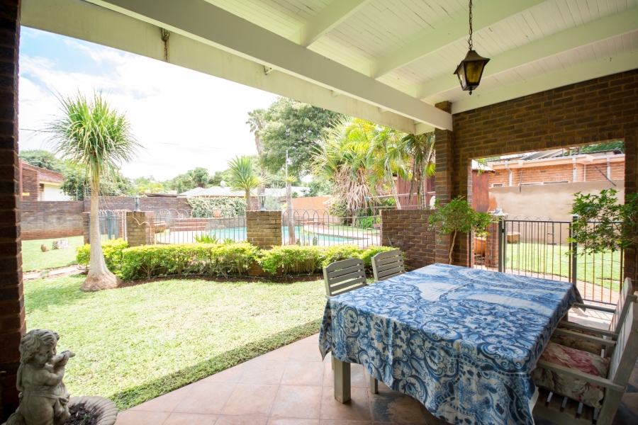 5 Bedroom Property for Sale in Chroompark Limpopo