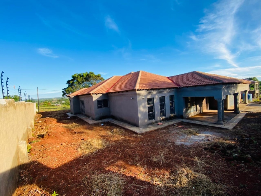 4 Bedroom Property for Sale in Mutoti Limpopo