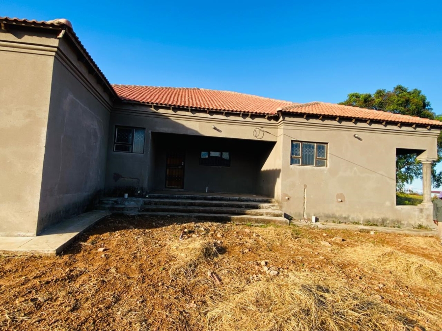 4 Bedroom Property for Sale in Mutoti Limpopo