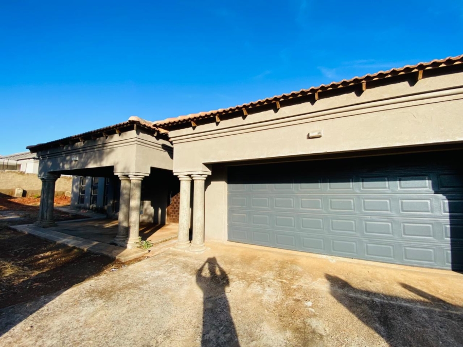 4 Bedroom Property for Sale in Mutoti Limpopo