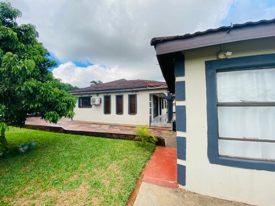 5 Bedroom Property for Sale in Tshilamba Limpopo