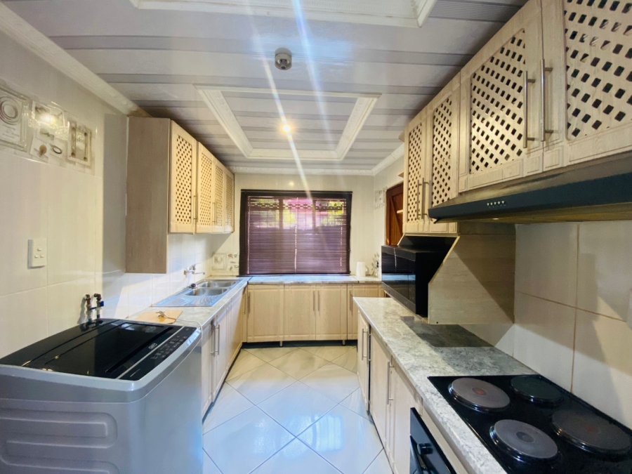 5 Bedroom Property for Sale in Tshilamba Limpopo