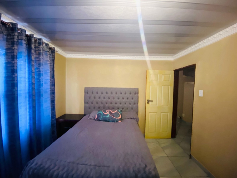 5 Bedroom Property for Sale in Tshilamba Limpopo