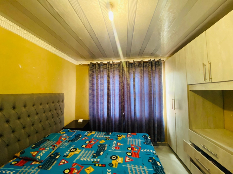 5 Bedroom Property for Sale in Tshilamba Limpopo