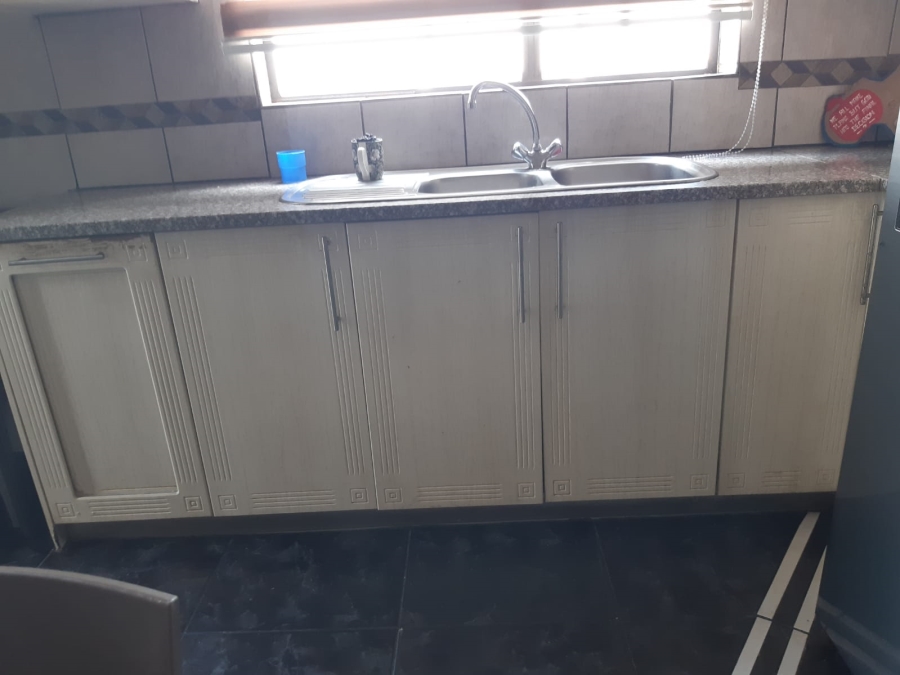 5 Bedroom Property for Sale in Flora Park Limpopo