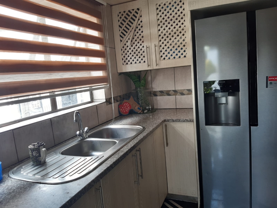 5 Bedroom Property for Sale in Flora Park Limpopo