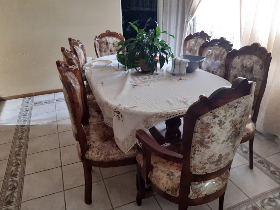 5 Bedroom Property for Sale in Flora Park Limpopo