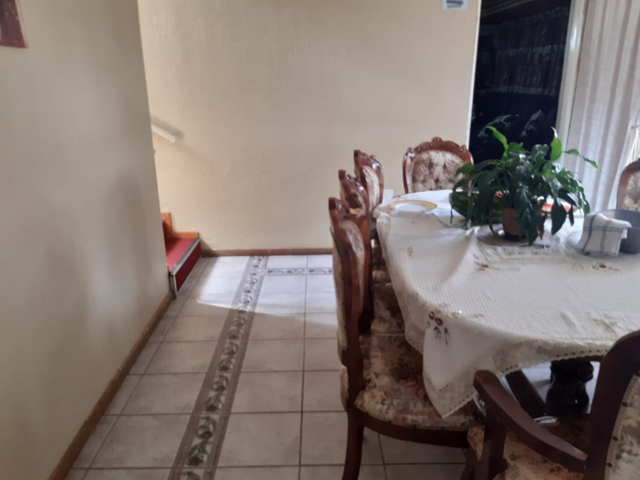 5 Bedroom Property for Sale in Flora Park Limpopo