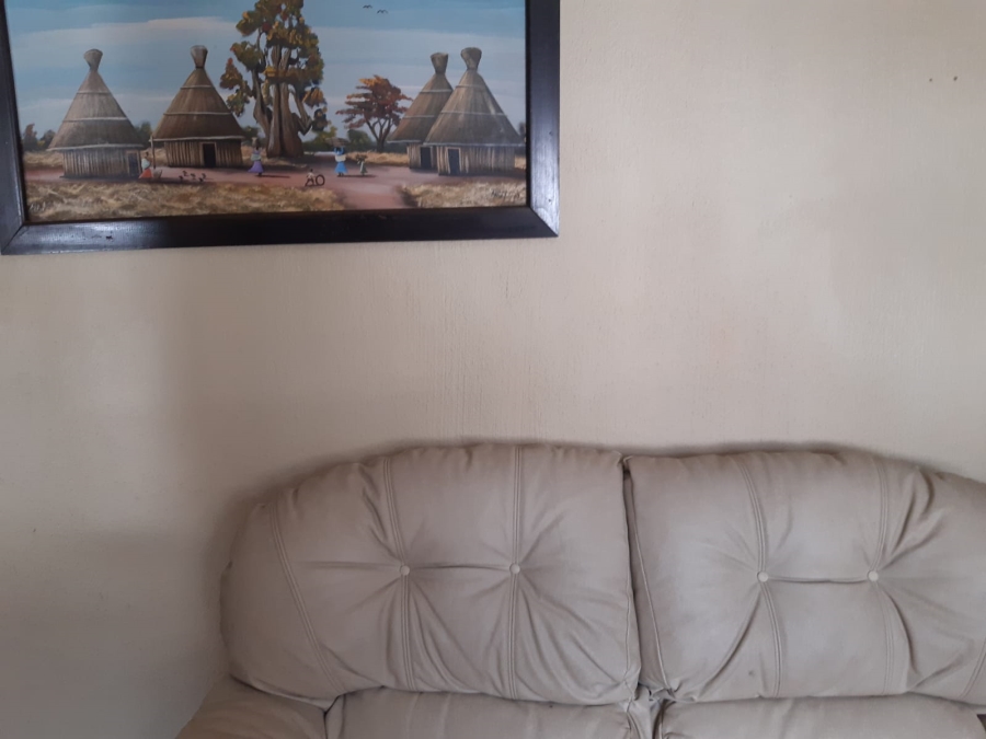 5 Bedroom Property for Sale in Flora Park Limpopo