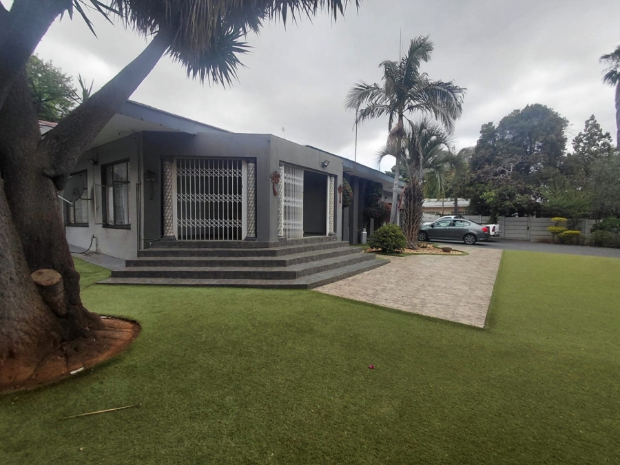 5 Bedroom Property for Sale in Bendor Limpopo