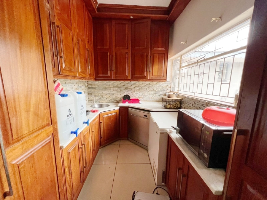 5 Bedroom Property for Sale in Bendor Limpopo