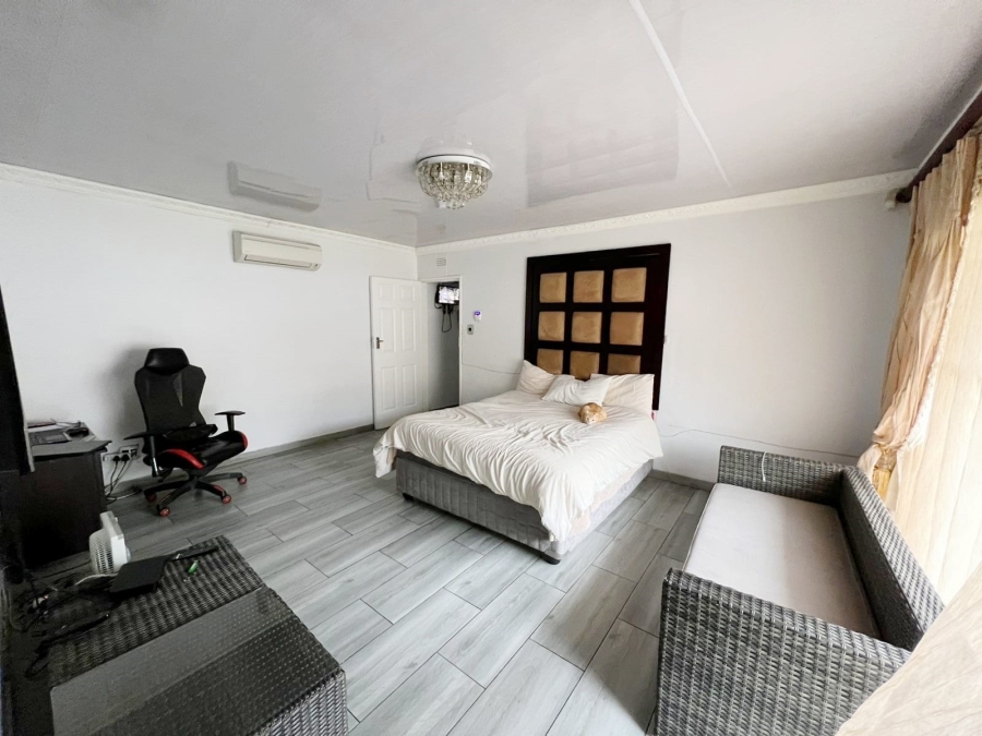 5 Bedroom Property for Sale in Bendor Limpopo