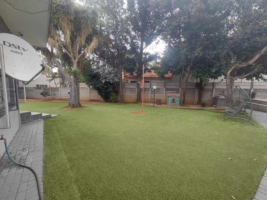 5 Bedroom Property for Sale in Bendor Limpopo