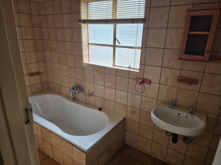 6 Bedroom Property for Sale in Louis Trichardt Limpopo