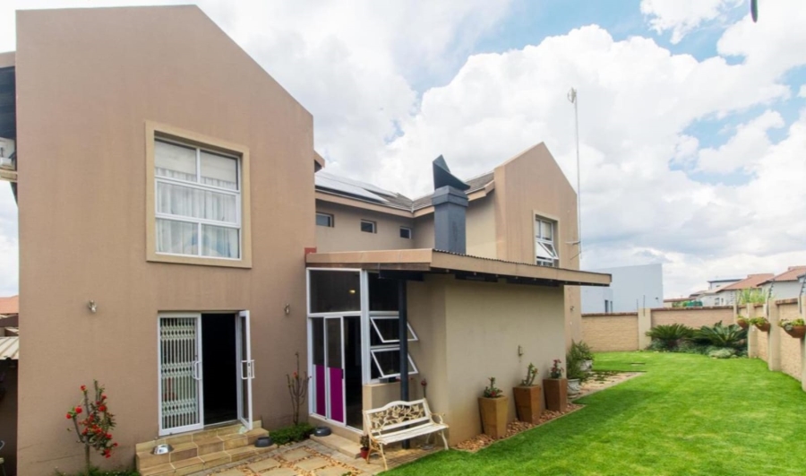 4 Bedroom Property for Sale in Bendor Limpopo