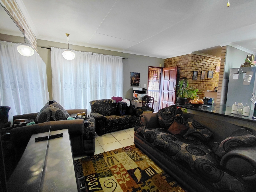 2 Bedroom Property for Sale in Annadale Limpopo