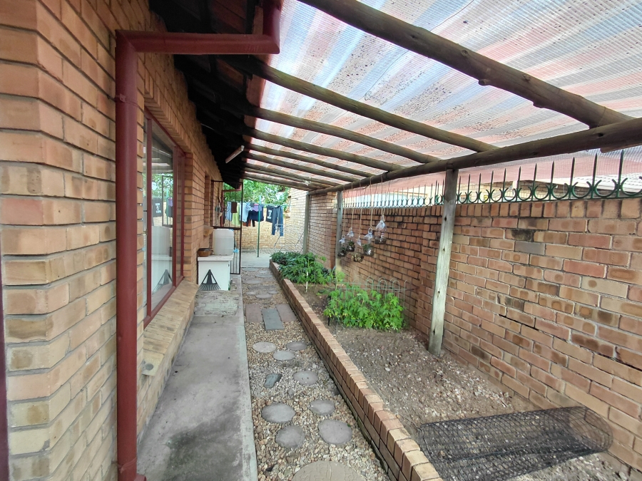 2 Bedroom Property for Sale in Annadale Limpopo