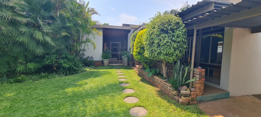 4 Bedroom Property for Sale in Kameeldoringpark Limpopo