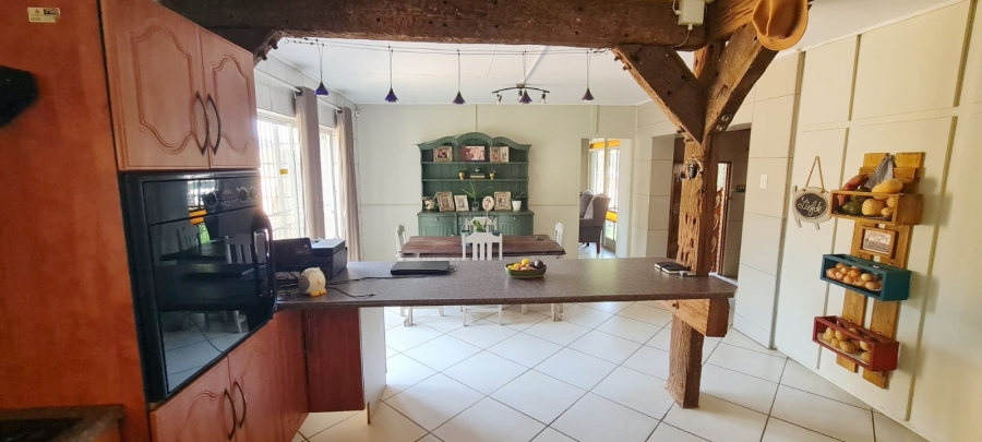 4 Bedroom Property for Sale in Kameeldoringpark Limpopo