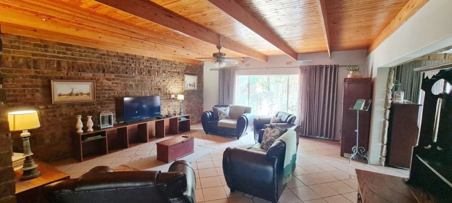 4 Bedroom Property for Sale in Kameeldoringpark Limpopo