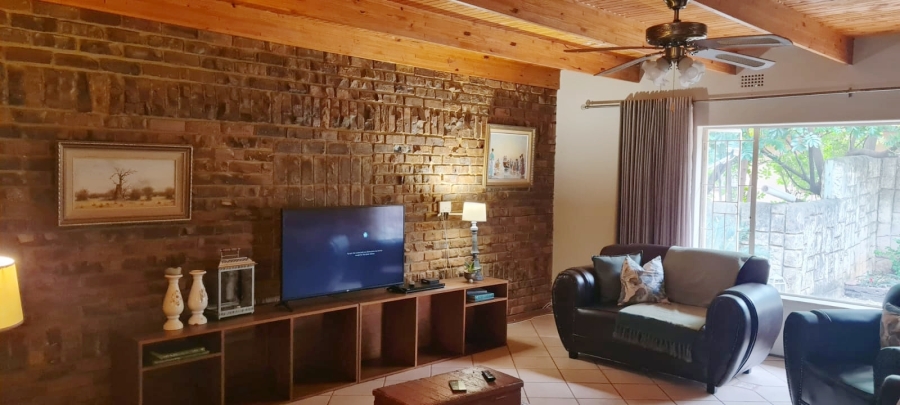 4 Bedroom Property for Sale in Kameeldoringpark Limpopo