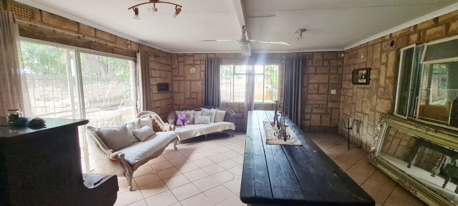 4 Bedroom Property for Sale in Kameeldoringpark Limpopo
