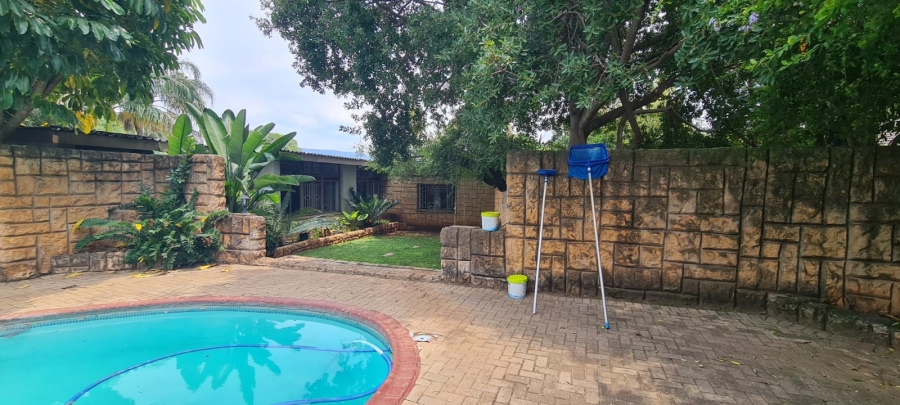 4 Bedroom Property for Sale in Kameeldoringpark Limpopo