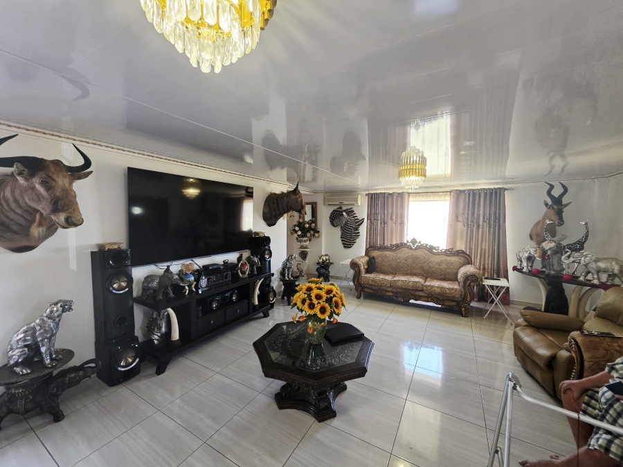 4 Bedroom Property for Sale in Radium Limpopo