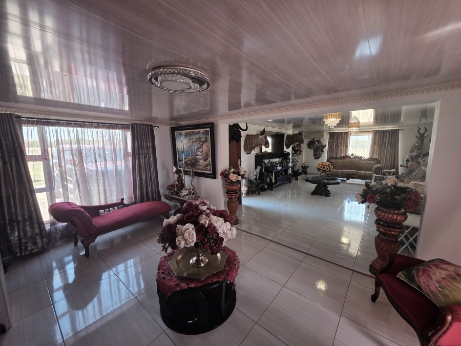 4 Bedroom Property for Sale in Radium Limpopo