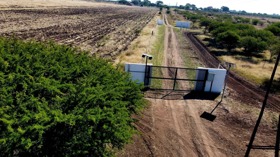 4 Bedroom Property for Sale in Radium Limpopo