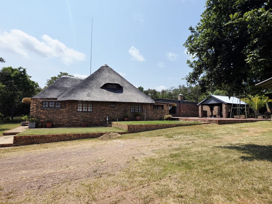 8 Bedroom Property for Sale in Mookgopong Limpopo