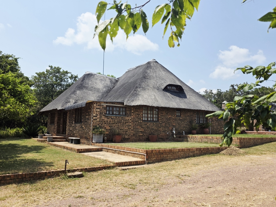 8 Bedroom Property for Sale in Mookgopong Limpopo