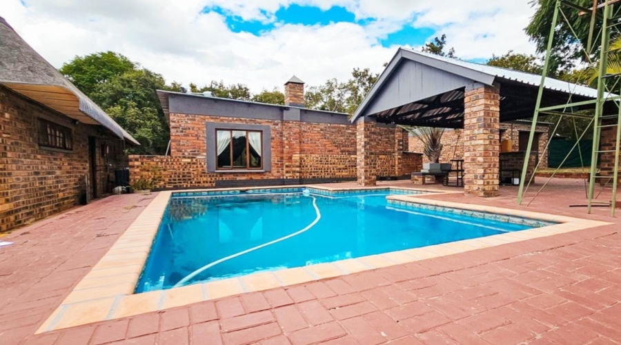 8 Bedroom Property for Sale in Mookgopong Limpopo