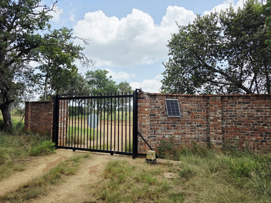 8 Bedroom Property for Sale in Mookgopong Limpopo