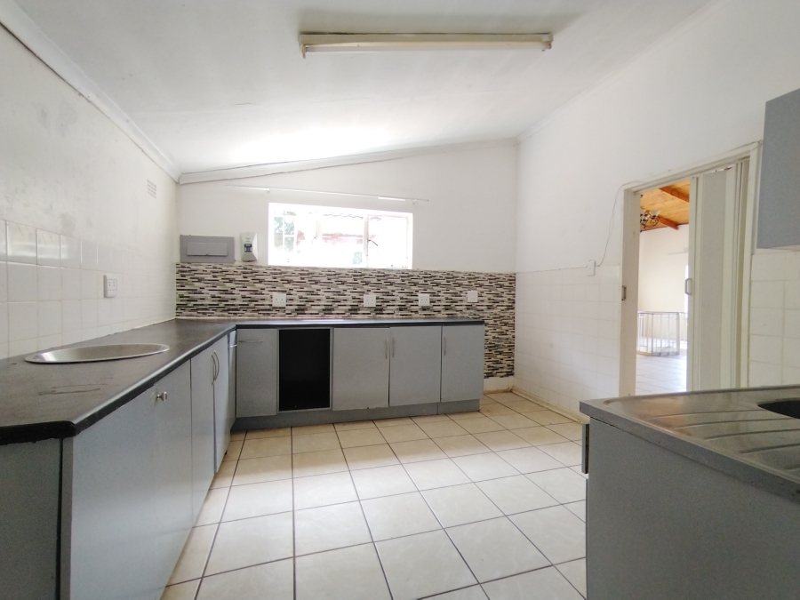 4 Bedroom Property for Sale in Modjadjiskloof Limpopo