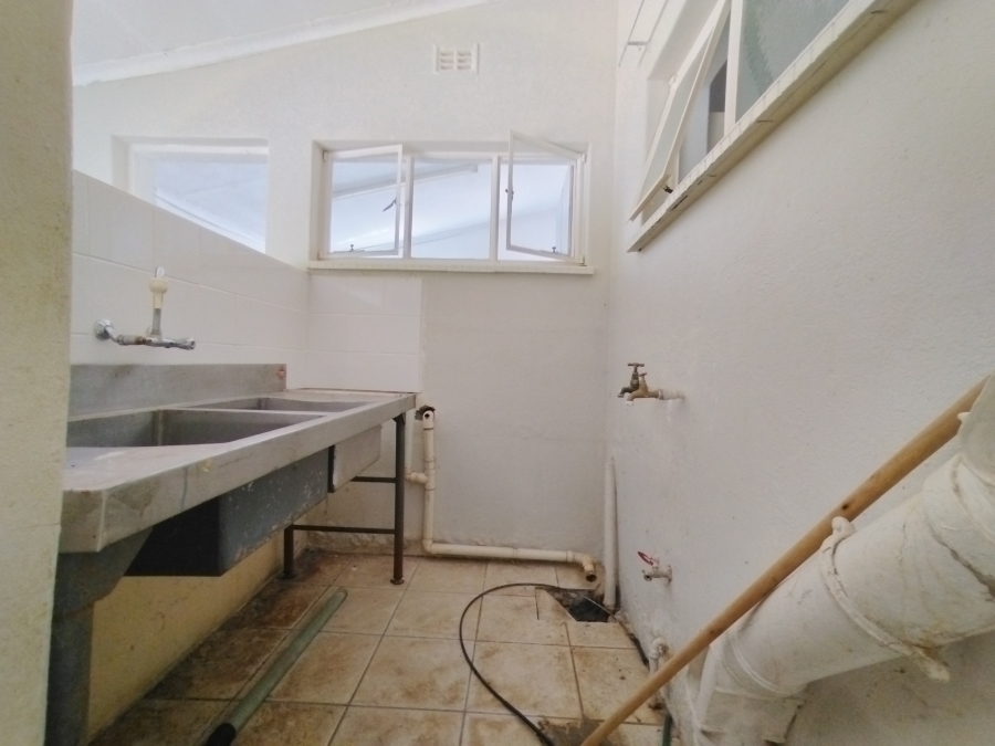 4 Bedroom Property for Sale in Modjadjiskloof Limpopo