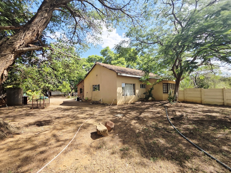 7 Bedroom Property for Sale in Buffelsdoorns AH Limpopo