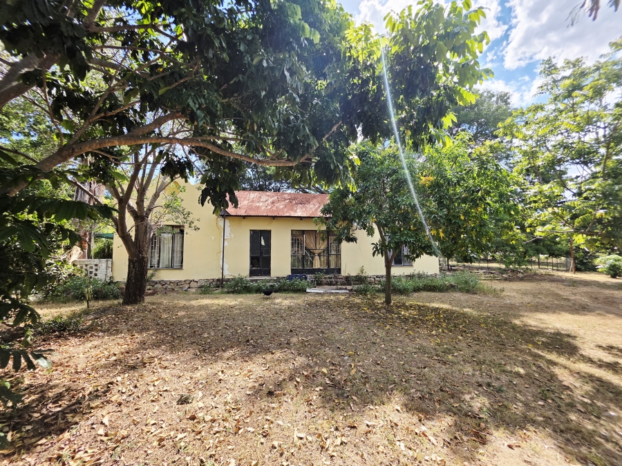 7 Bedroom Property for Sale in Buffelsdoorns AH Limpopo