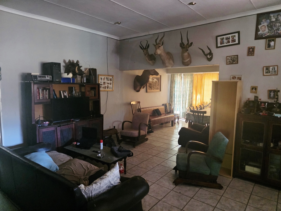 7 Bedroom Property for Sale in Buffelsdoorns AH Limpopo