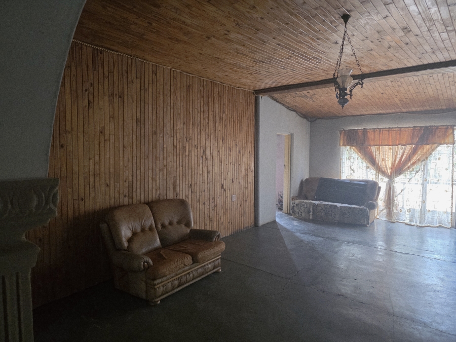 7 Bedroom Property for Sale in Buffelsdoorns AH Limpopo