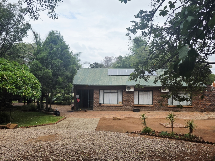 8 Bedroom Property for Sale in Naboomfontein AH Limpopo